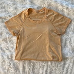 COPY - lululemon swiftly tech